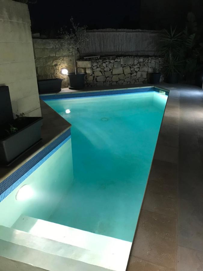 The Cloisters Bed And Breakfast Xaghra Bagian luar foto