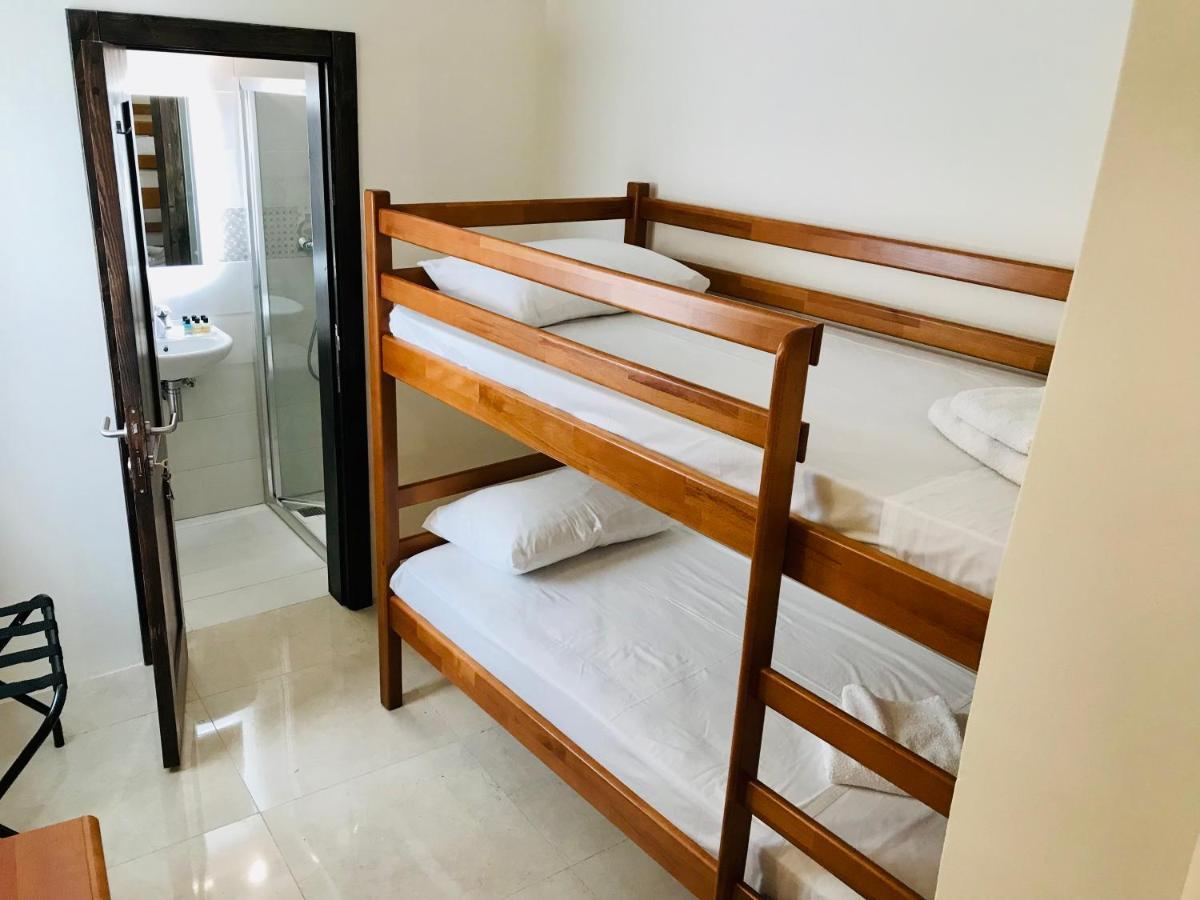 The Cloisters Bed And Breakfast Xaghra Bagian luar foto