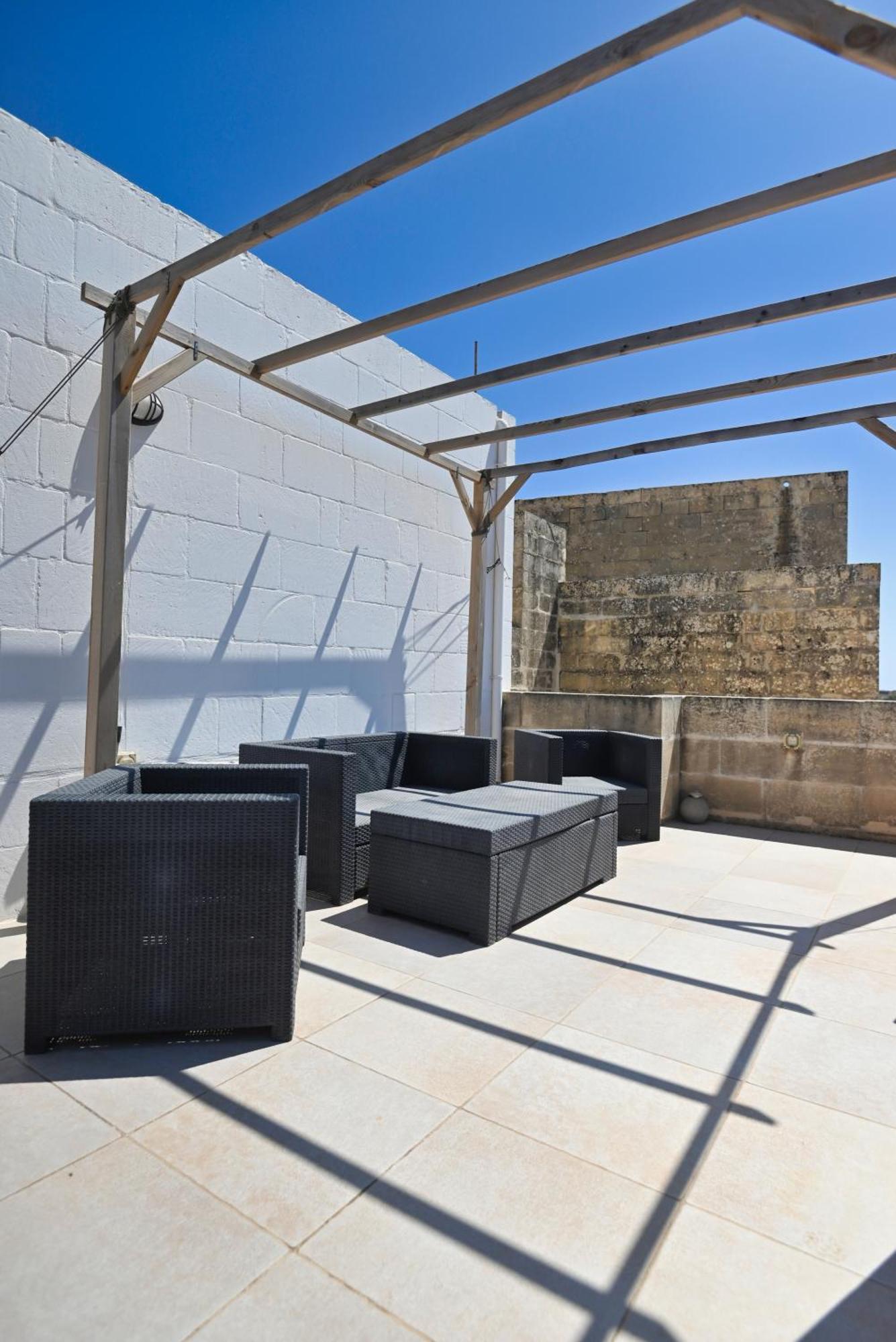 The Cloisters Bed And Breakfast Xaghra Bagian luar foto