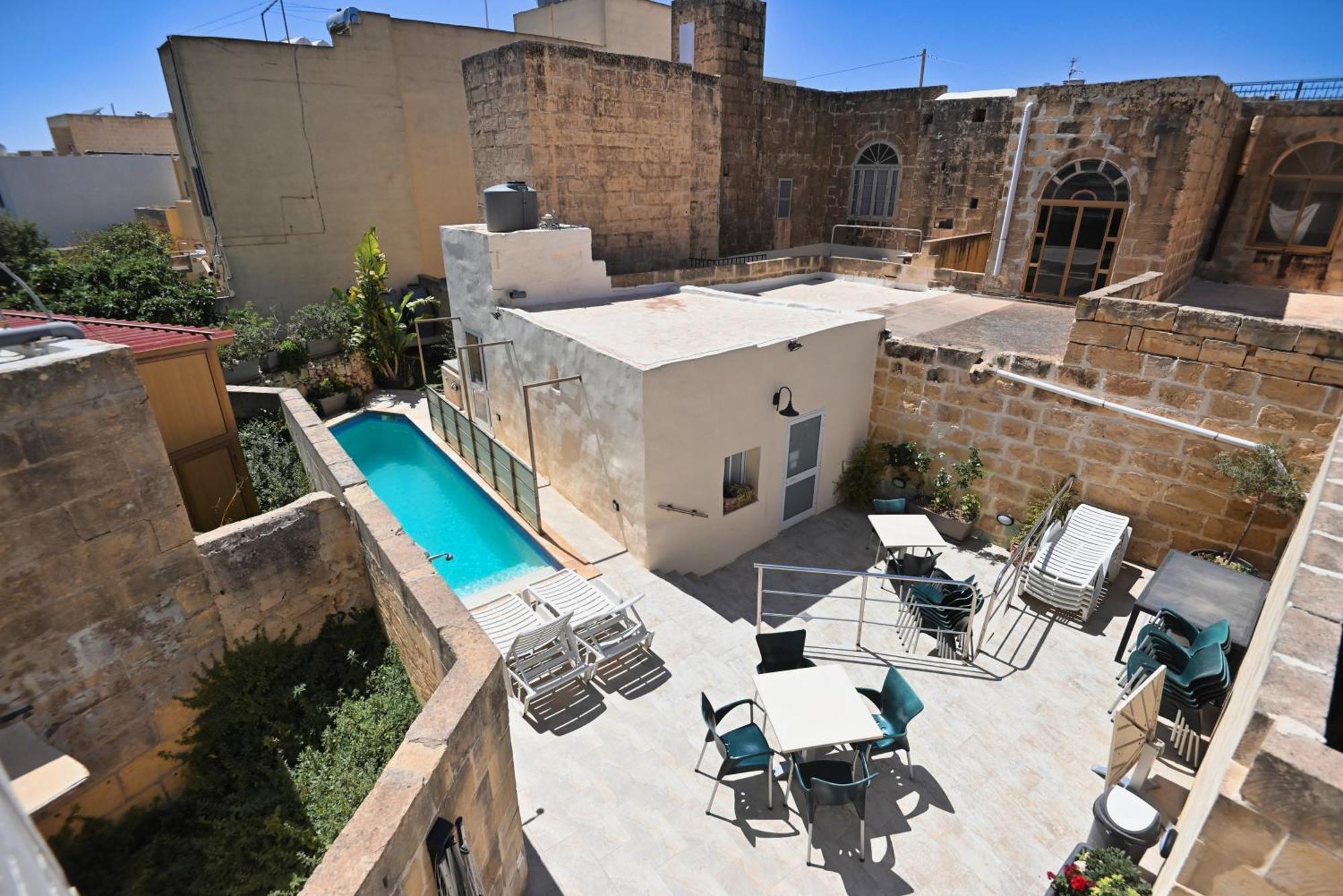 The Cloisters Bed And Breakfast Xaghra Bagian luar foto