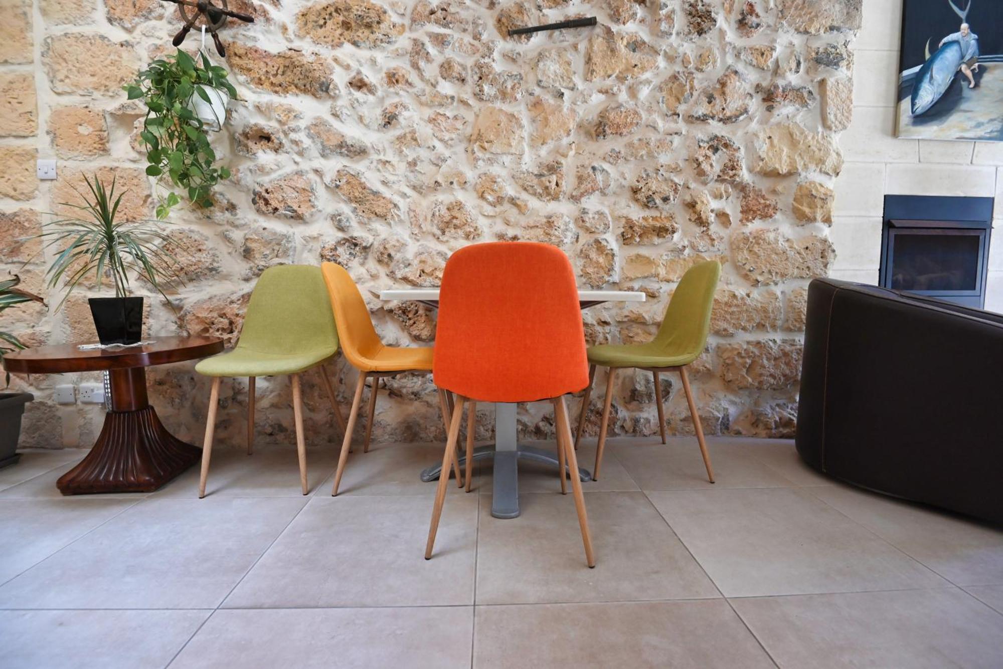 The Cloisters Bed And Breakfast Xaghra Bagian luar foto